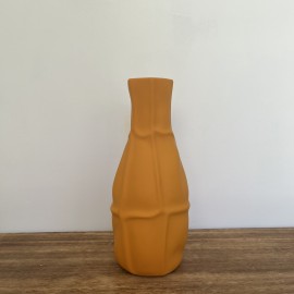 Vase jaune