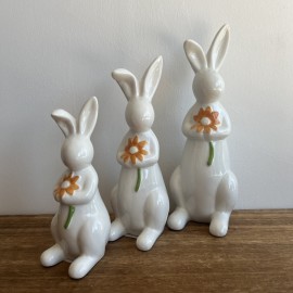 Famille lapins fleurs